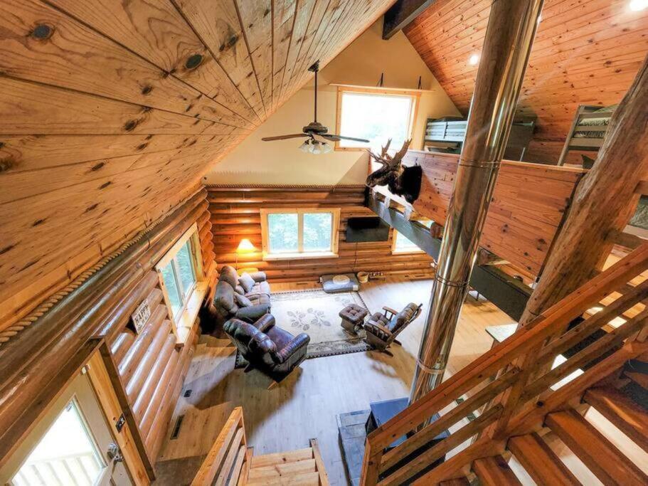 Wilderness Vista Retreat Villa Reed City Exterior photo