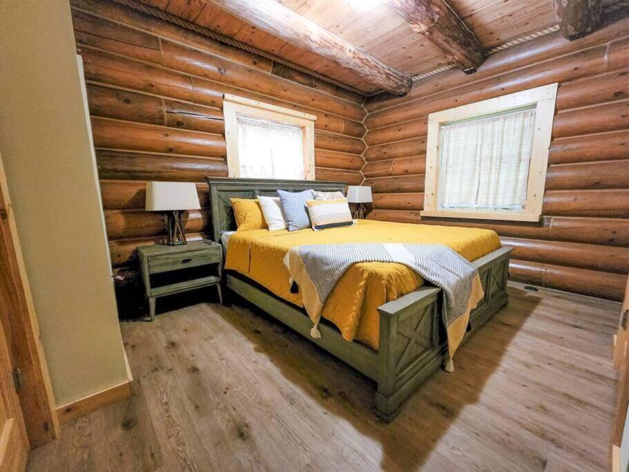 Wilderness Vista Retreat Villa Reed City Exterior photo