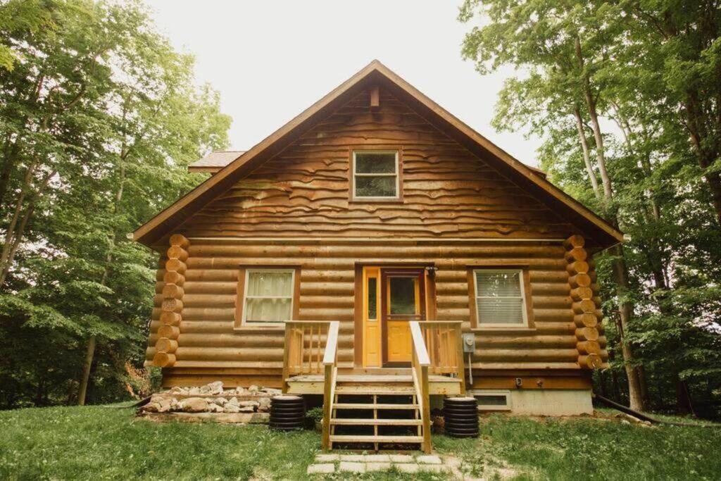 Wilderness Vista Retreat Villa Reed City Exterior photo