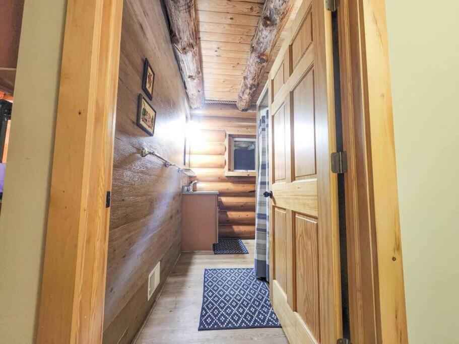 Wilderness Vista Retreat Villa Reed City Exterior photo